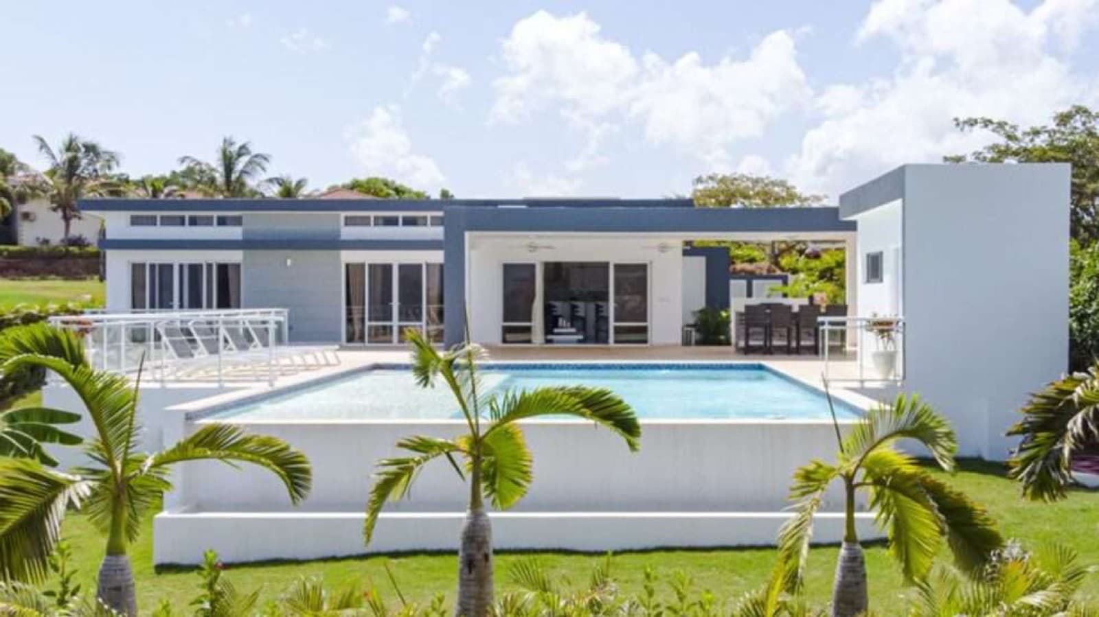 Villa Whitesand