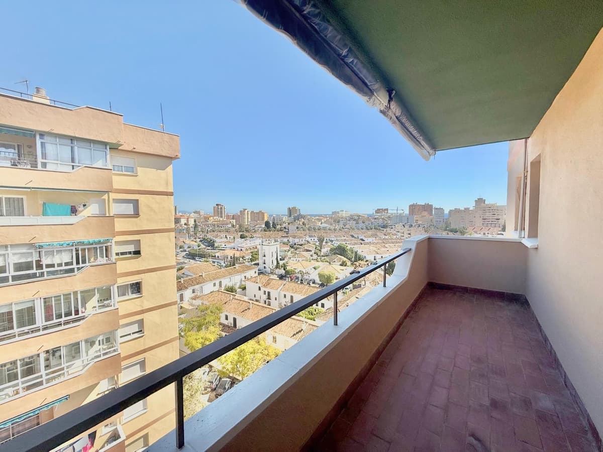 Byt s výhľadom na 9. poschodí, Fuengirola