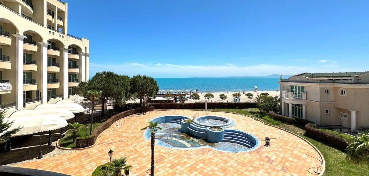 Luxusný 3-izbový apartmán s výhľadom na more, Pomorie
