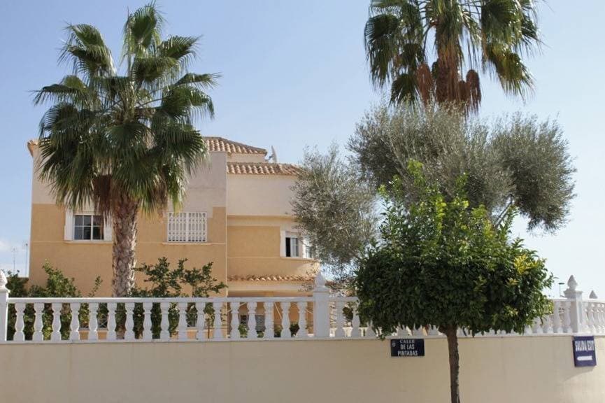 Samostatná vila v La Siesta, Costa Blanca, Španielsko
