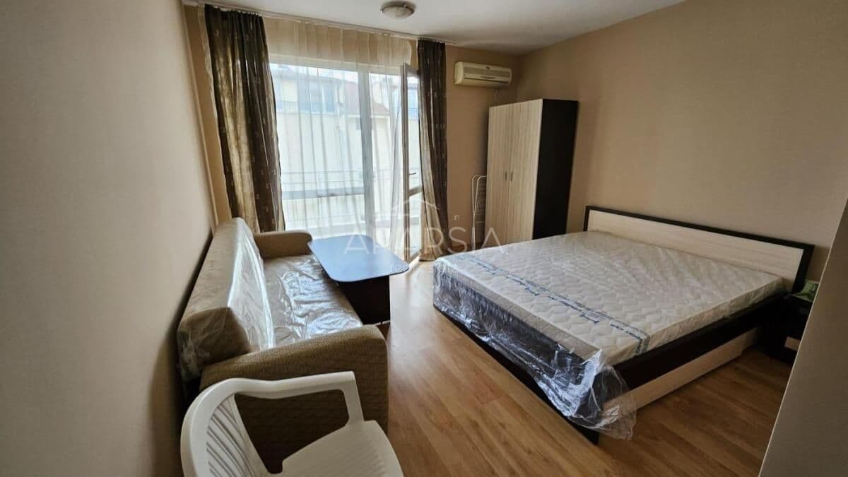 Vlastný byt pri mori bez poplatkov: 40 m² v pokojnej Ravde