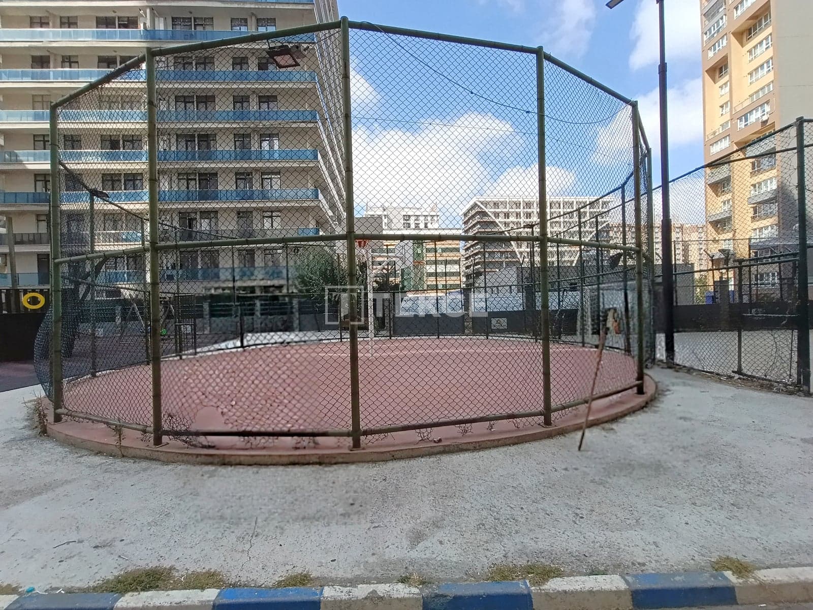 Zariadený byt s výhľadom na jazero v Esenyurte, Istanbul